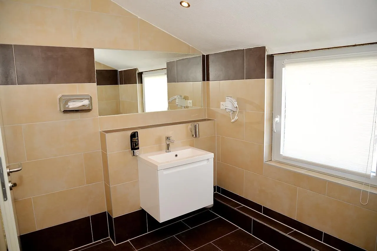 Hotel Neugrabener Hof Hamburg 3*,  Niemcy